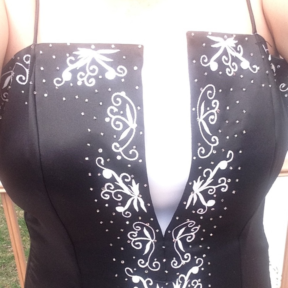 Niki Livas Black and White Prom Dress